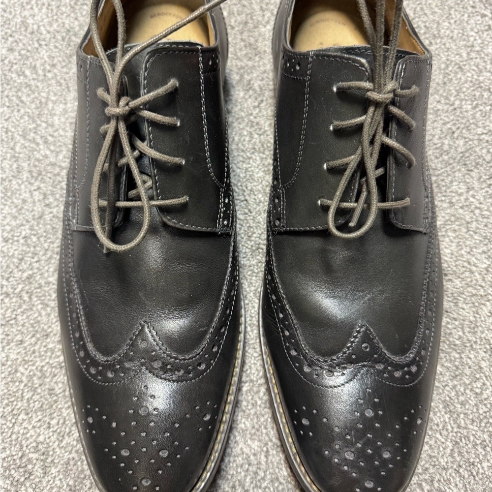 Classic Black Leather Men's Brogues